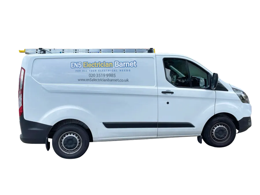 EN5 Electrician Barnet van