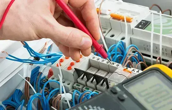 Professional electrician in Barnet